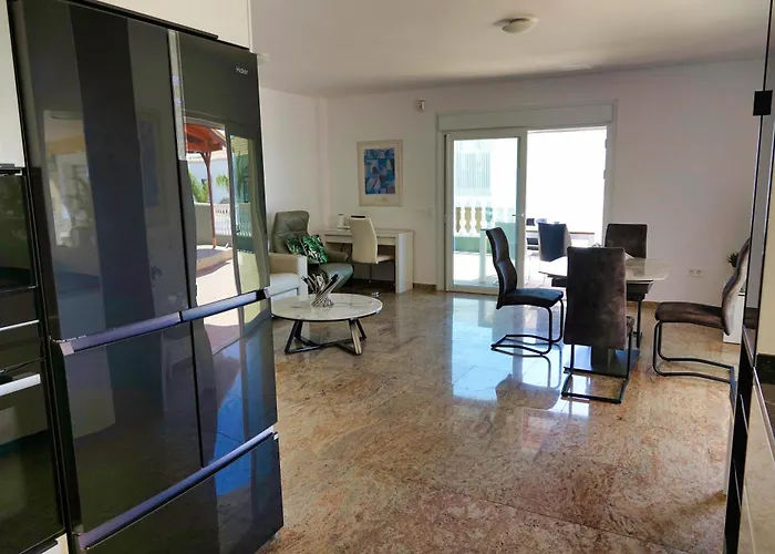 Happiness With Heated Swimming Pool * Адехе