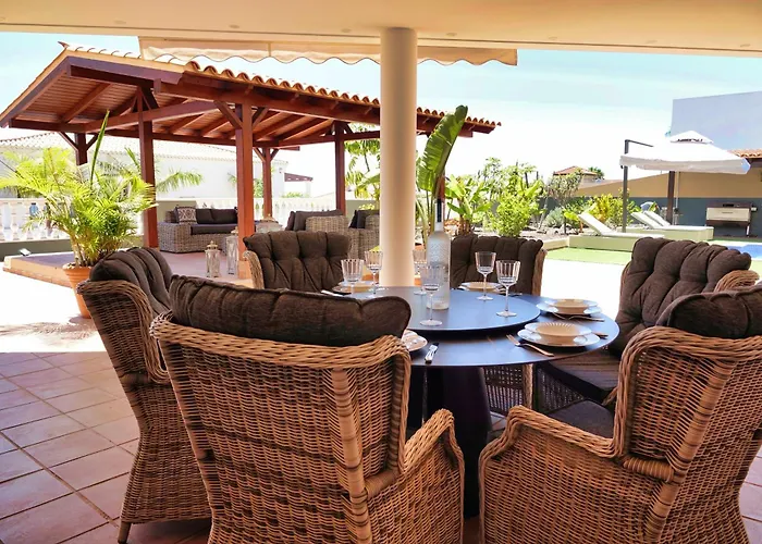 Happiness With Heated Swimming Pool * Адехе