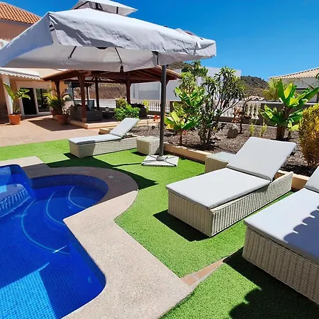 Happiness With Heated Swimming Pool *