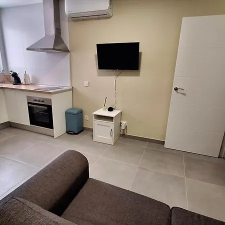 빌라 Happiness With Heated Swimming Pool *