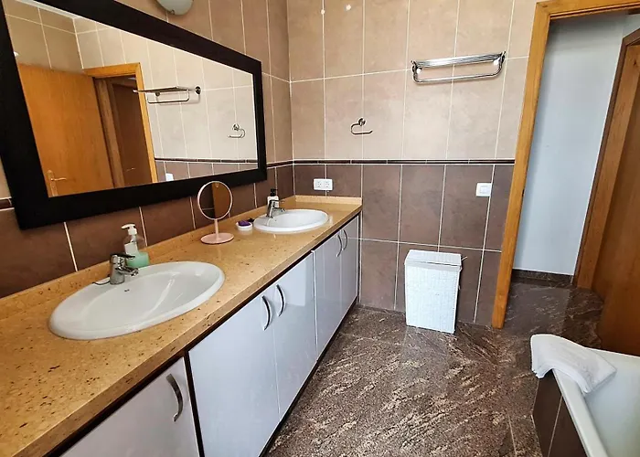 Villa Happiness With Heated Swimming Pool *